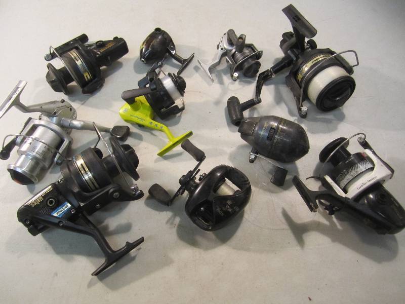 lot 52 image: Lot of 10 Misc Fishing Reels Some a...