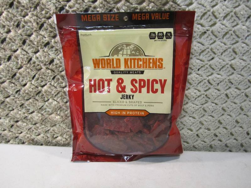 lot 55 image: Mega Size Bag World Kitchens Qualit...