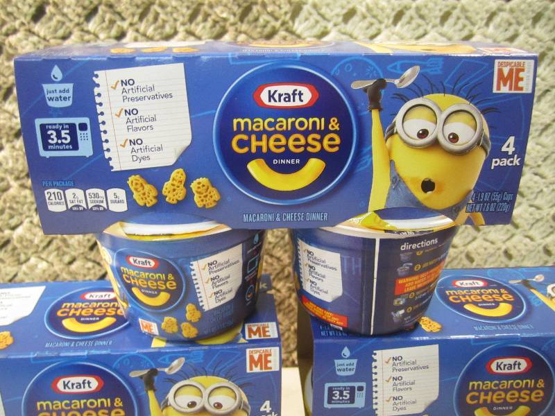 lot 61 image: Lot of 3 - 4 packs Kraft Macaroni &...
