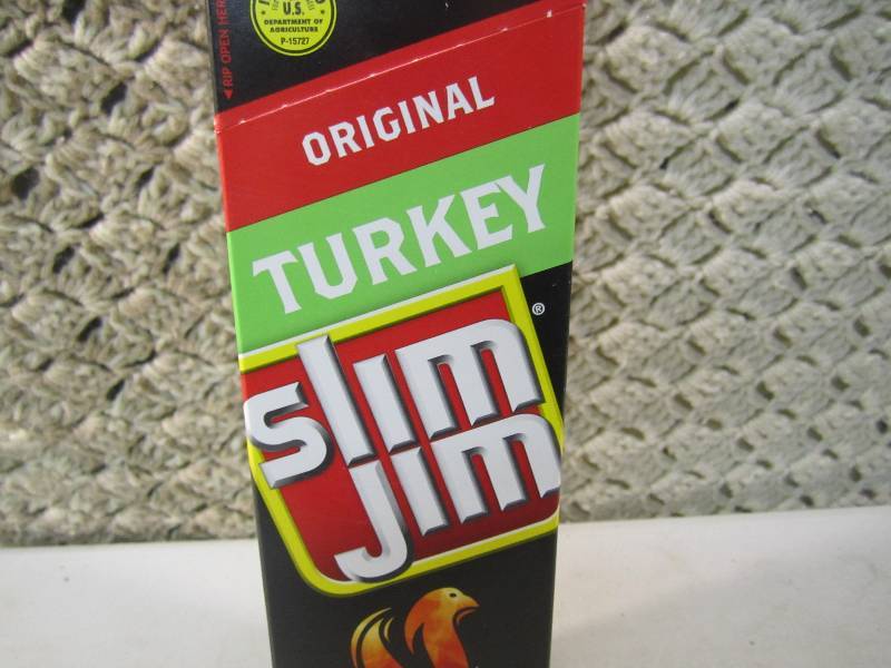 lot 65 image: Box of 24 Slim Jim Snack Sticks Ori...