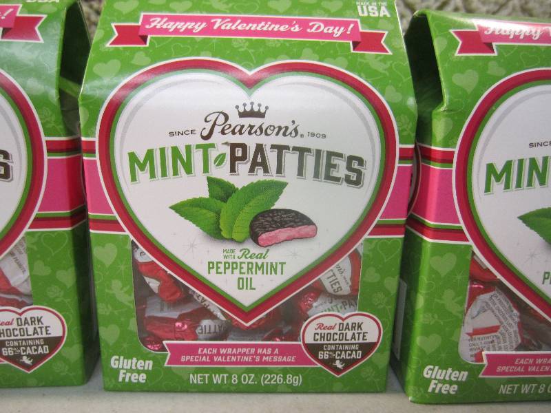 lot 69 image: Lot of 4 Boxes Pearsons Mint Pattie...
