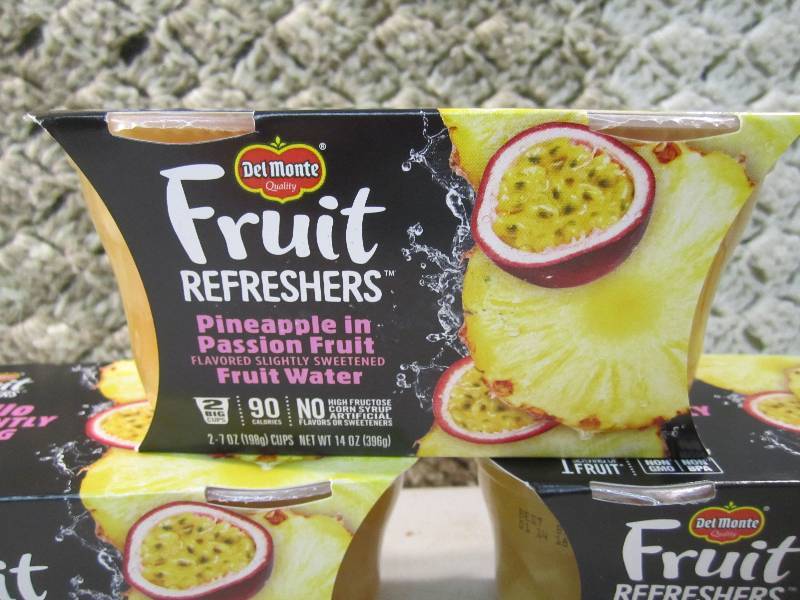 lot 81 image: Lot of 3 - 2 cup packs Del Monte Fr...