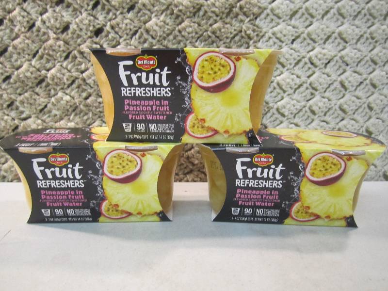 lot 82 image: Lot of 3 - 2 cup packs Del Monte Fr...