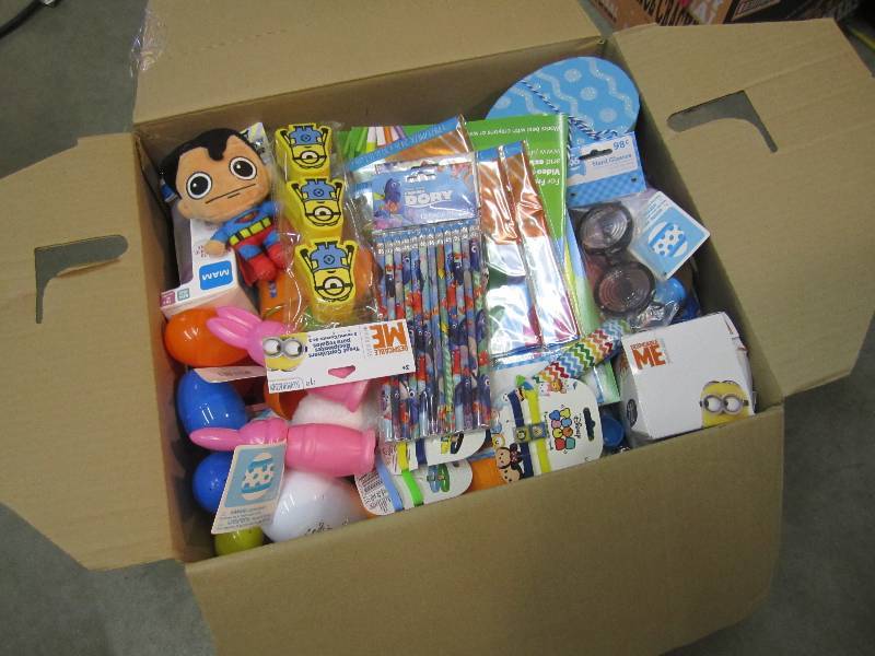 lot 118 image: Large Lot of Misc Mostly Easter Sma...