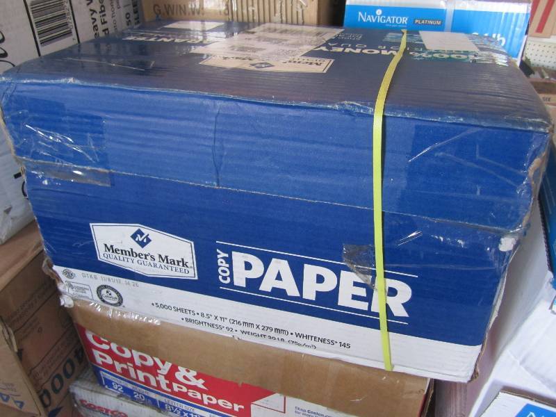 lot 189 image: Case of 5000 Sheets 8.5 x 11 Whit...