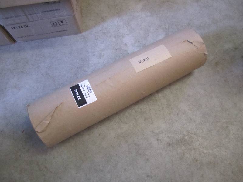 lot 205 image: 40lb Kraft Paper Roll 30 x 900 fee...