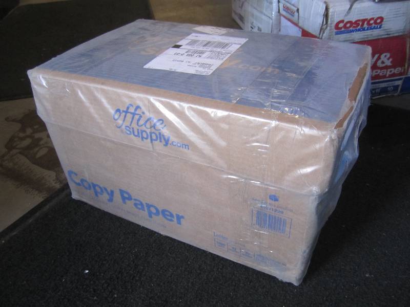 lot 207 image: Case of 5000 Sheets 8.5 x 11 Whit...