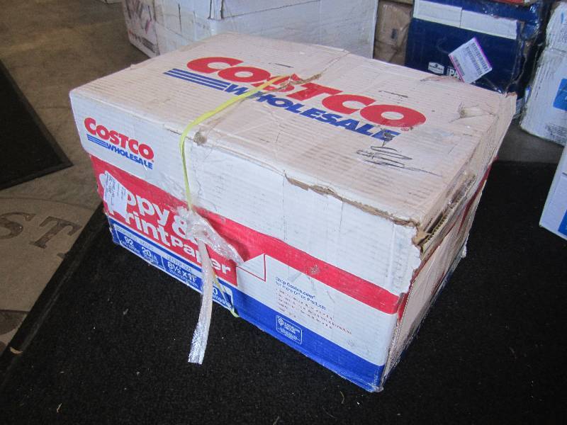lot 208 image: Case of 5000 Sheets 8.5 x 11 Whit...