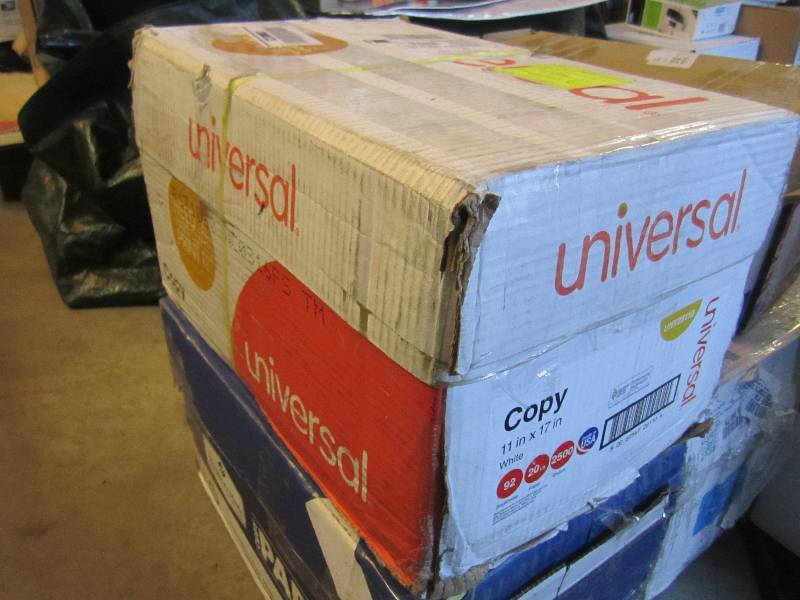 lot 223 image: Case of 2500 Sheets 11 x 17 White...