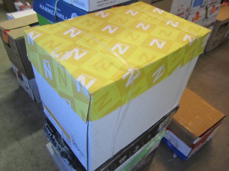 lot 226 image: Case of 5000 Sheets 8.5 x 11 Colo...