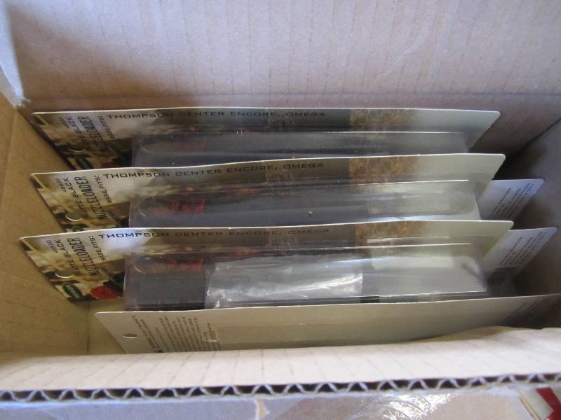 lot 302 image: Box of 6 Weaver 48520 Matte Black M...