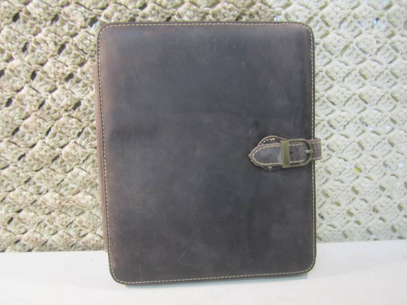 lot 327 image: Canyon Outback Leather Bear Canyon ...