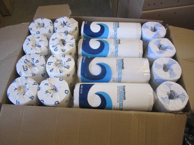 lot 330 image: Case with 84 Rolls 2-Ply Toilet Tis...