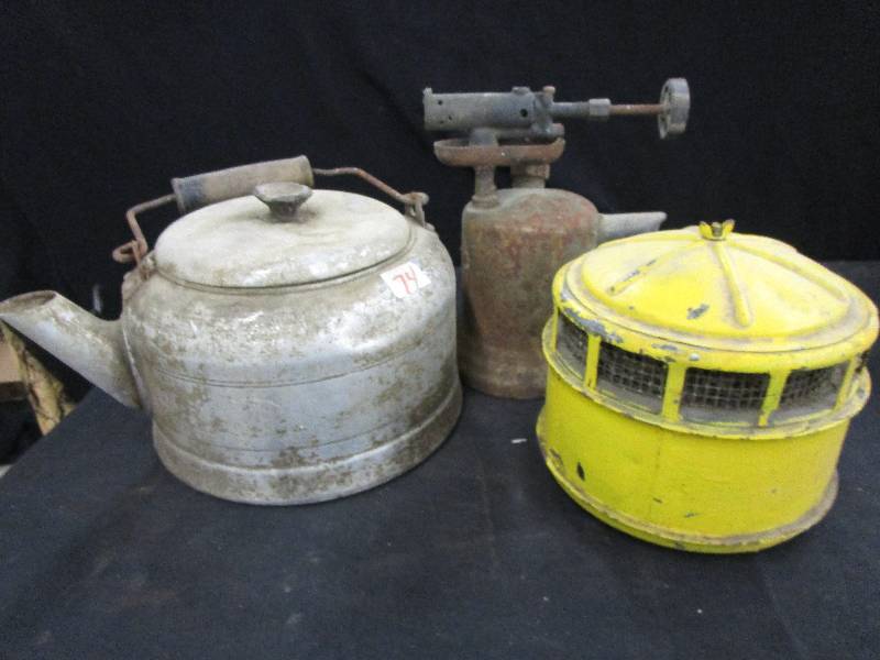 lot 74 image: Kettle, Torch and Muffler Spark Arester