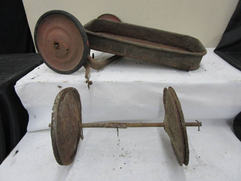 lot 88 image: Wagon Parts