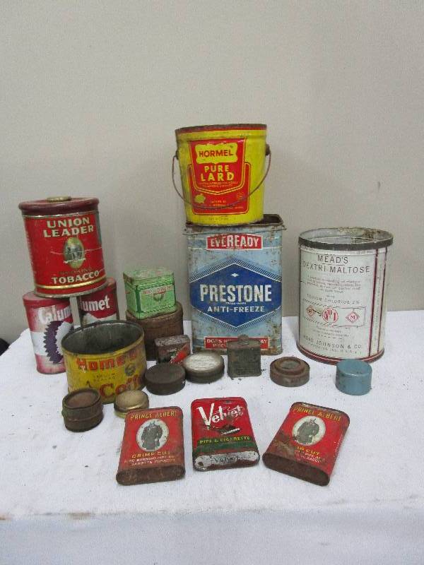 lot 92 image: Various Old Metal Cans