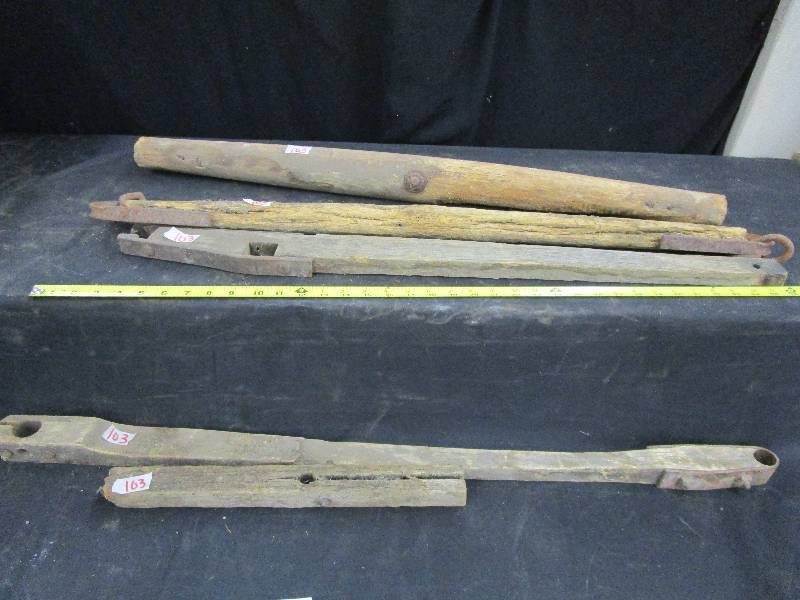 lot 103 image: Eveners and Various Wagon Parts