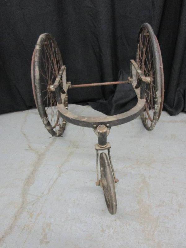lot 106 image: Old Wheel Chair Botton