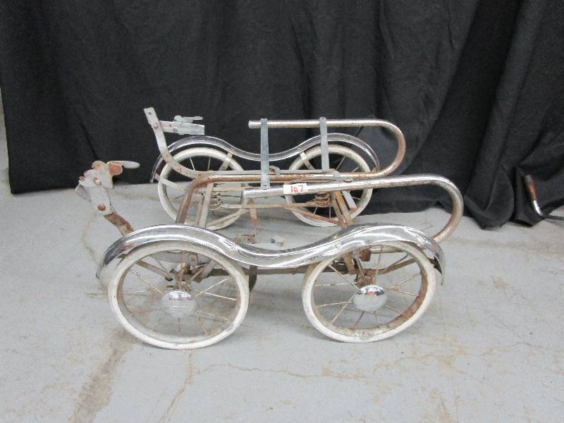 lot 107 image: Old Wheel Chair Botton