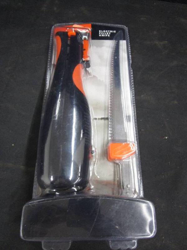 lot 127 image: Ozark Trail New Electric Fillet Knife