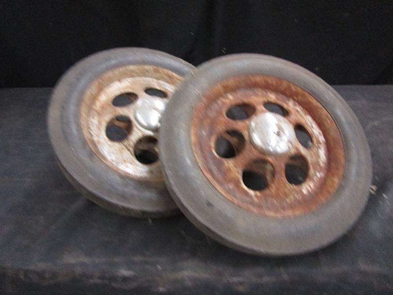 lot 136 image: ROCKET Wheels