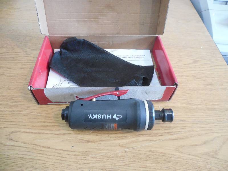 lot 17 image: Husky 14 in. Straight Die Grinder