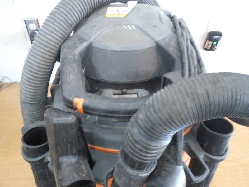 lot 41 image: RIDGID 12 Gal. 5.0-Peak HP Wet Dry Vac