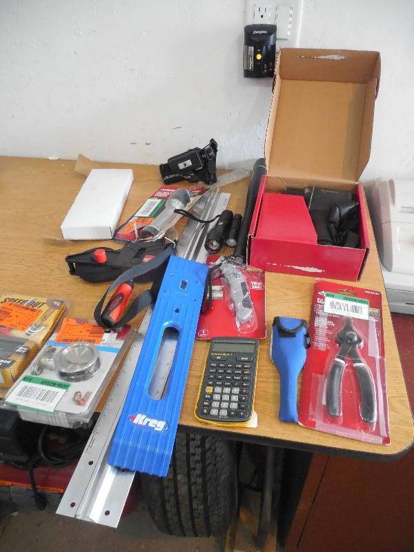 lot 78 image: HUSKY TOOL LOT