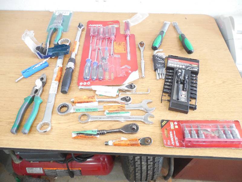 lot 79 image: ASSORTED TOOL LOT