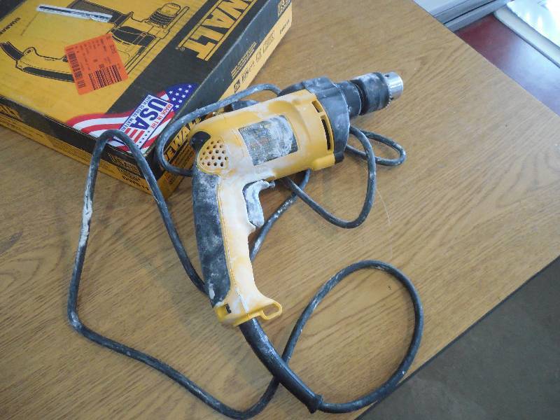 lot 97 image: DEWALT 12 in. Variable Speed Reversible Hammer Drill