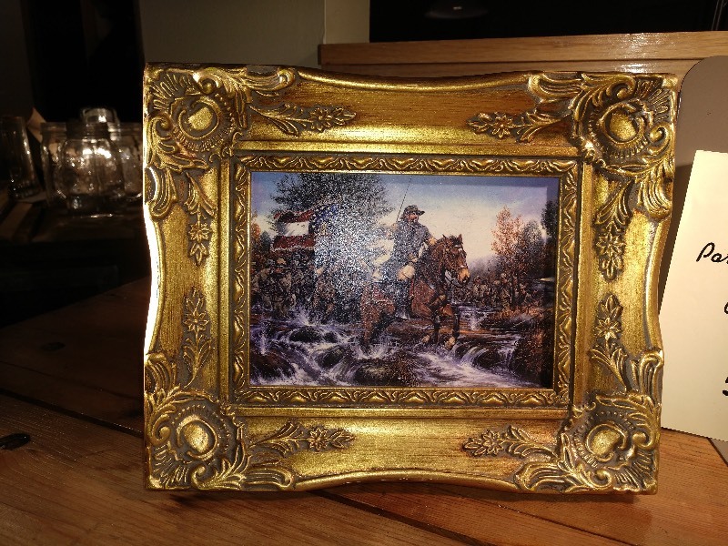 lot 13 image: Baroque Gold Leaf 5x7 Portrait Frames (2)