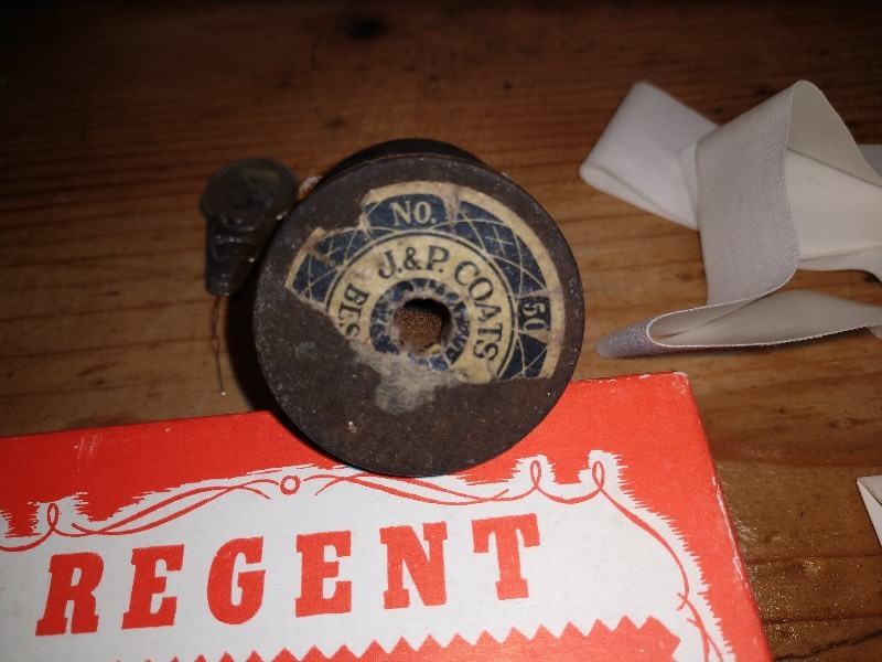 lot 69 image: Antique Sewing Accessories