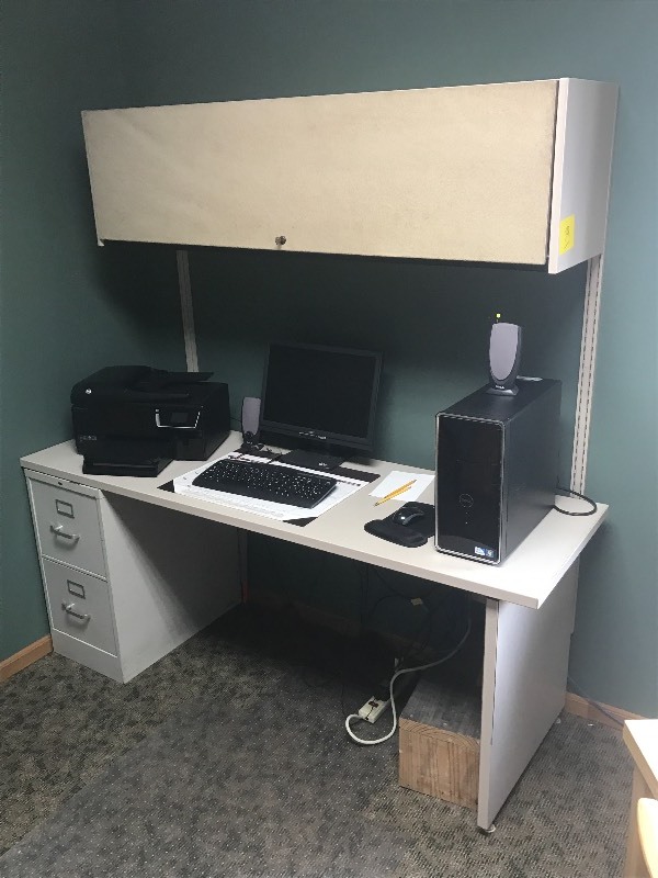 lot 79 image: Office Desk With 2-Drawer File & Ov...
