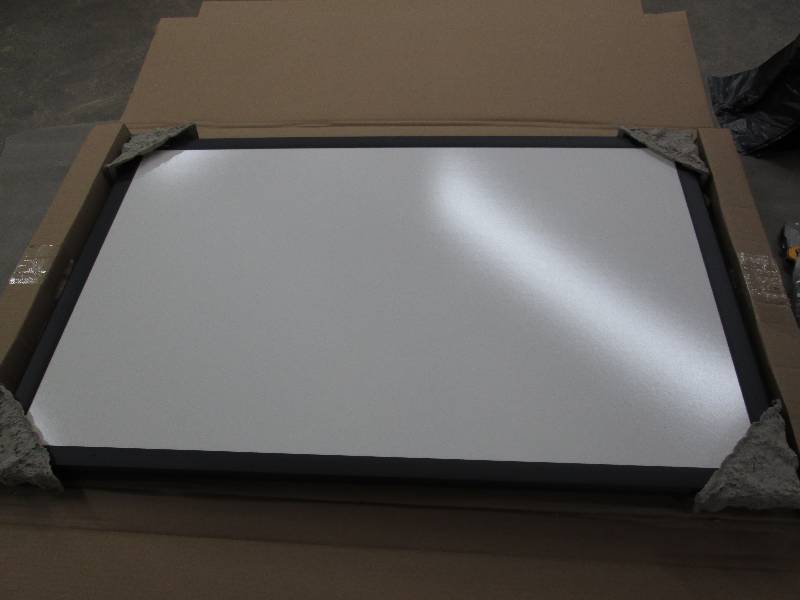 lot 2 image: Skilcraft Quartet White Board with ...
