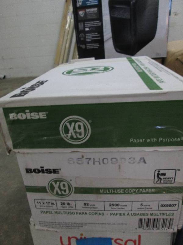 lot 11 image: Boise OX9007 X-9 Multi-Use Copy Pap...