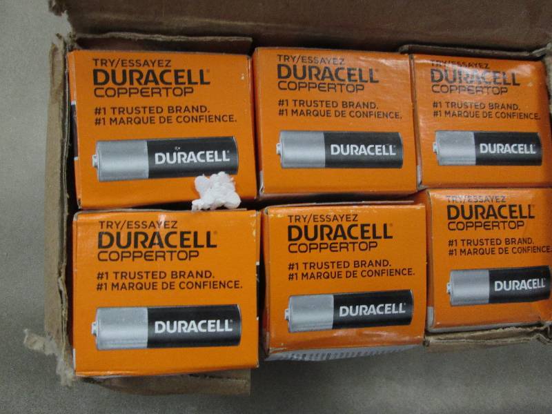 lot 28 image: Duracell Procell AA 144(6 Boxes of ...