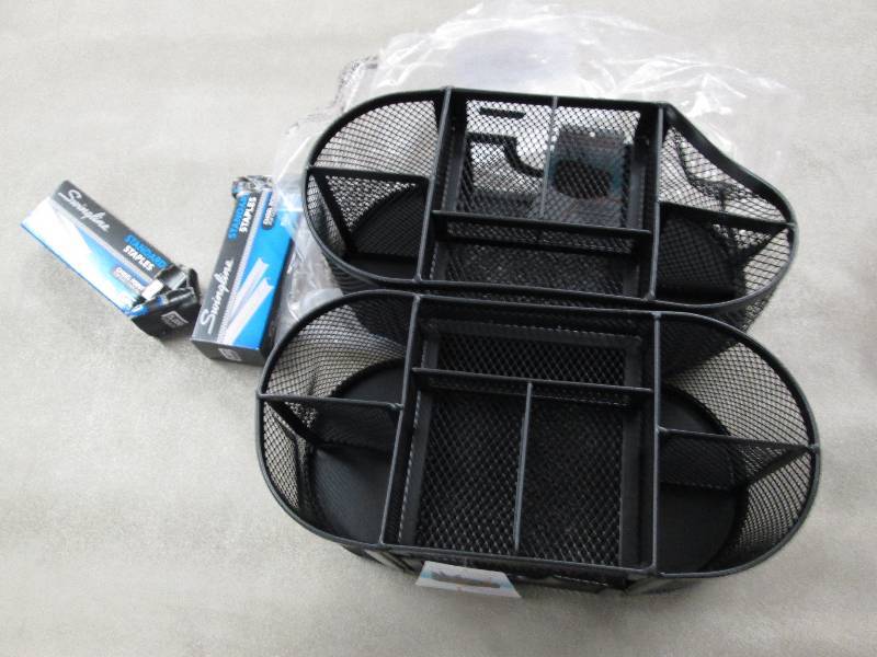 lot 72 image: Rolodex Mesh Pencil Cup Organizer, ...