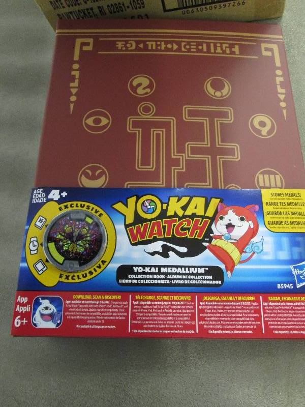 lot 147 image: Lot of 4 Yo-Kai Watch Yo-Kai Medall...