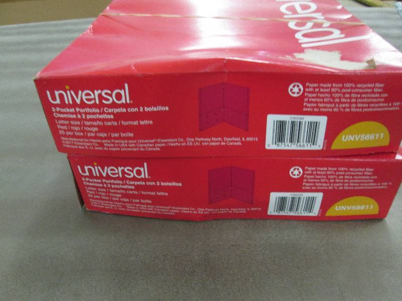 lot 206 image: Lot of 2 Boxes Universal 2 Pocket F...