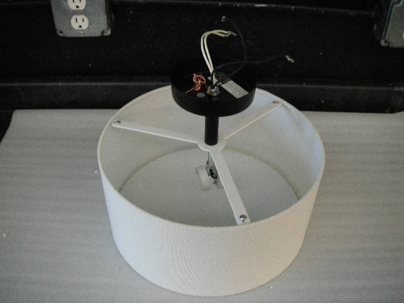 lot 67 image: Ceiling Lamp