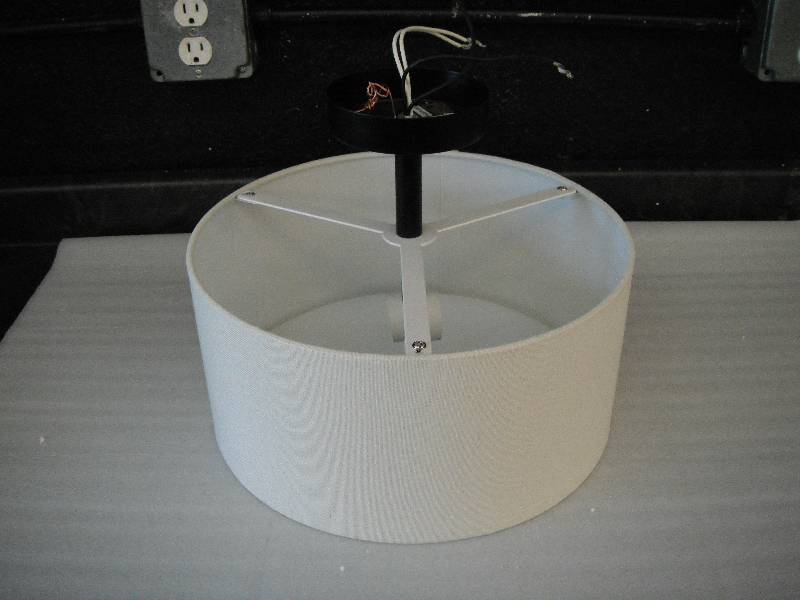 lot 68 image: Ceiling Lamp