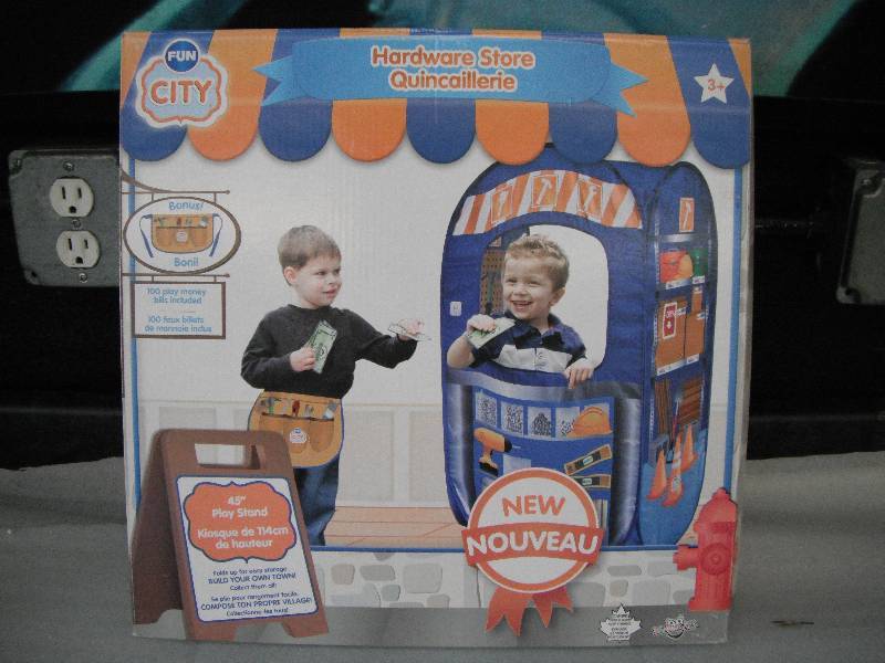 lot 88 image: Pop Up Play Stand