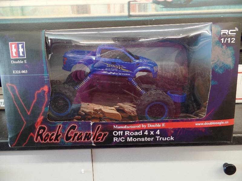lot 2 image: RC Monster Truck