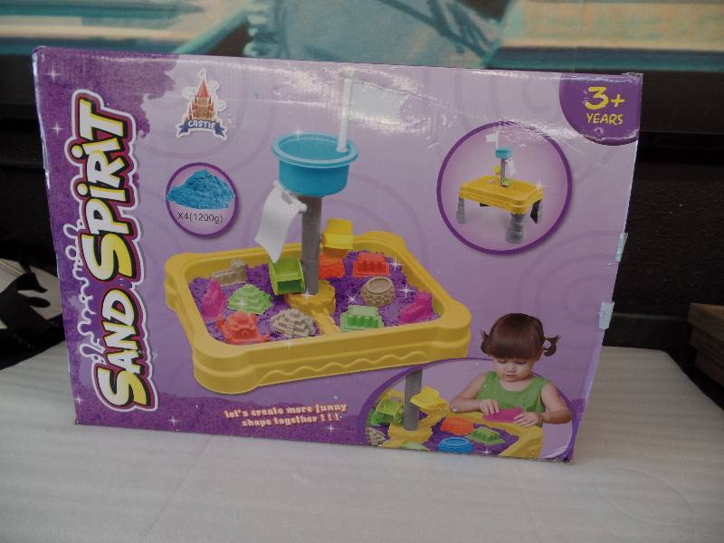 lot 12 image: Sand Table