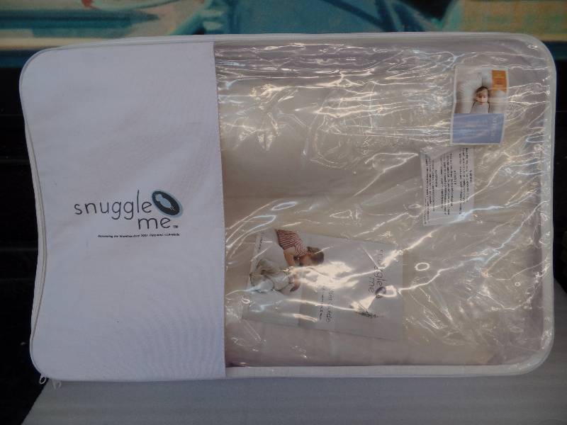 lot 17 image: Snuggle Me Organic co-sleeping baby bed