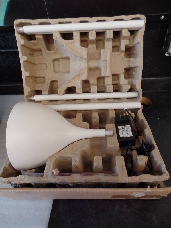 lot 32 image: LED Floor Lamp
