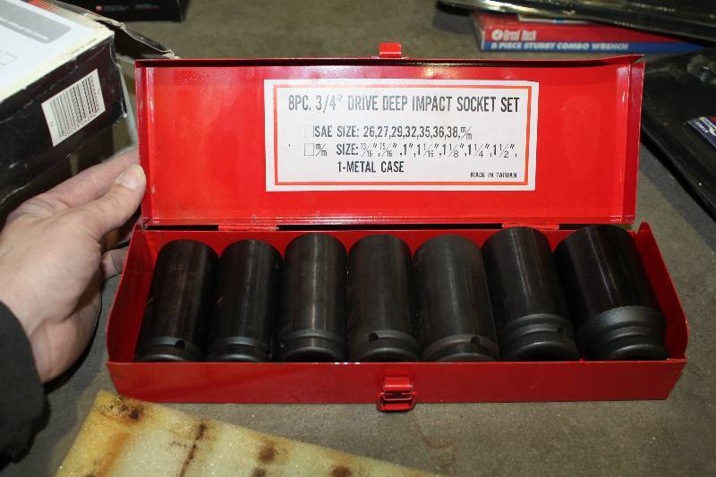 lot 12 image: 8-Piece 34in. Drive Deep Impact Socket Set