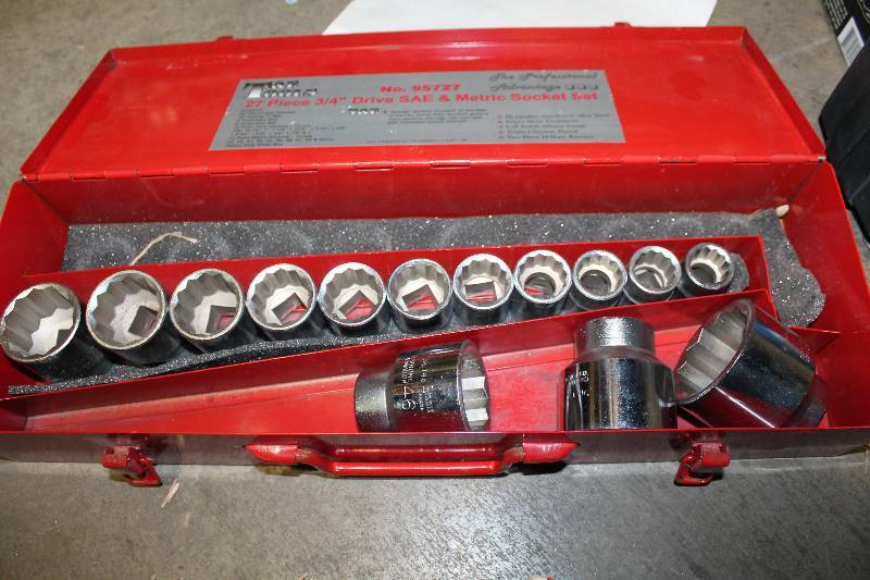 lot 10 image: 27-Piece 34in. Drive SAE & Metric Socket Set