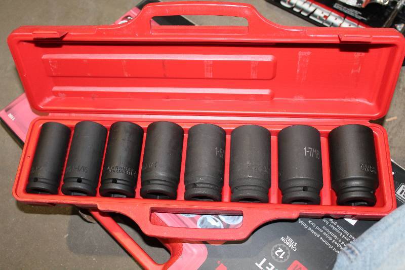 lot 8 image: 8-Piece Chrome Vanadium Impact Socket Set SAE w Case - 34 Drive