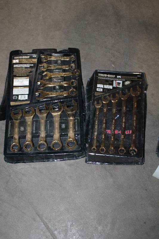 lot 30 image: Lot of (2) True-Grip Hand Tool Sets - 5-Piece Combination Wrench Set ASE, 10-Piece Stubby Combination Wrench Metric
